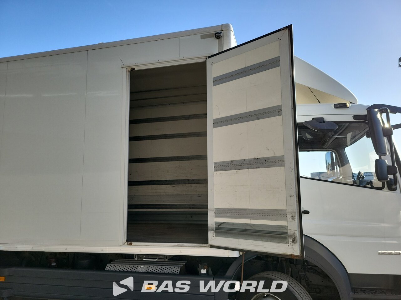 Other : Mercedes Atego 1223 Carrosseries fourgons