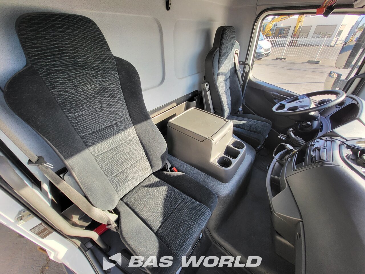 Other : Mercedes Atego 1223 Carrosseries fourgons