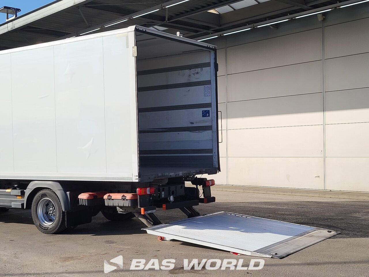 Other : Mercedes Atego 1223 Carrosseries fourgons