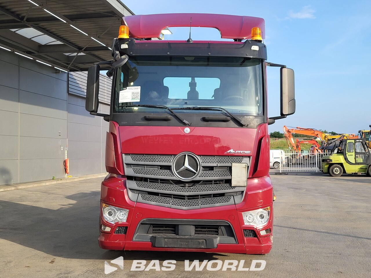Other : Mercedes Antos 2542 camion à bras