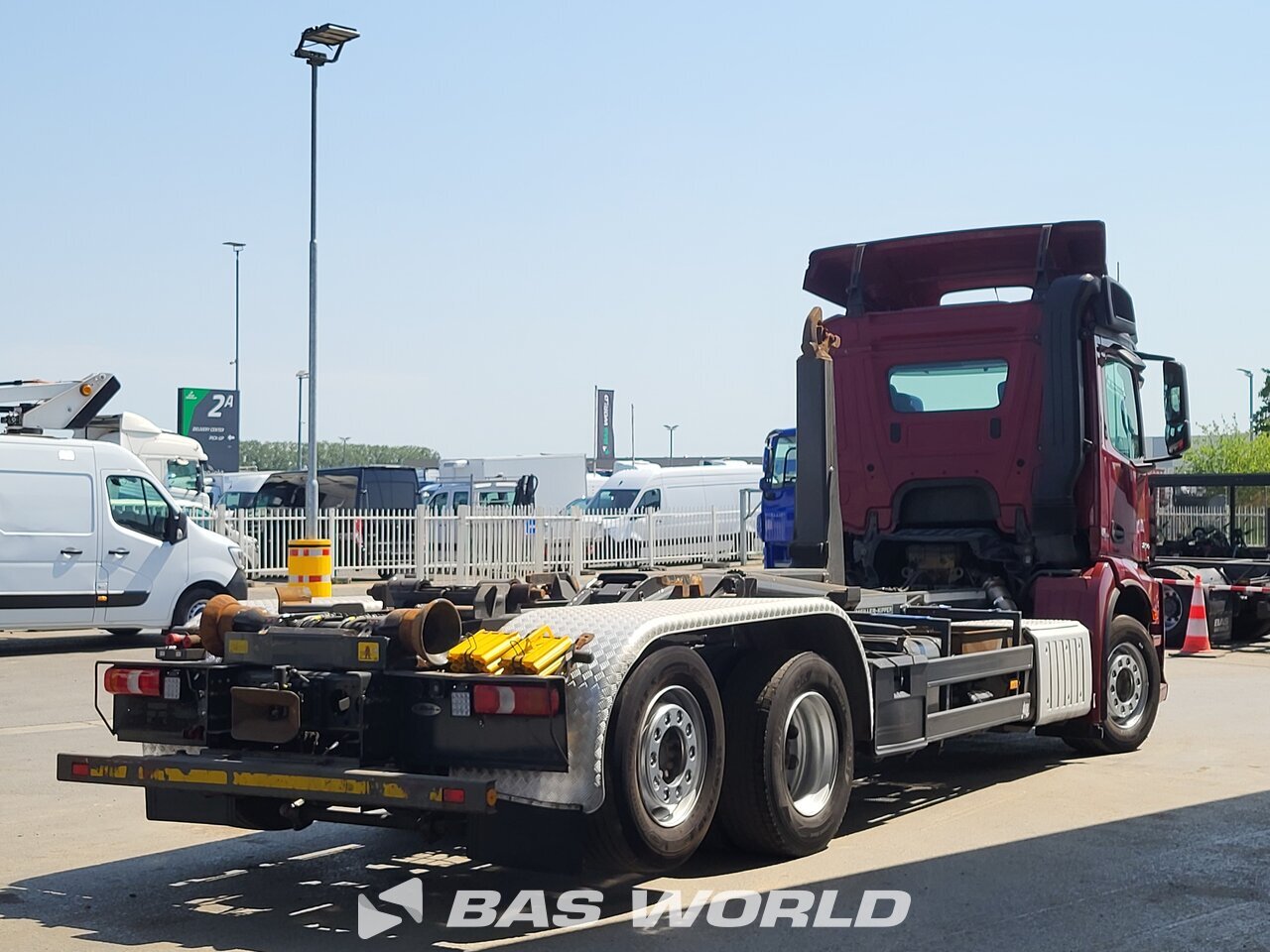 Other : Mercedes Antos 2542 camion à bras