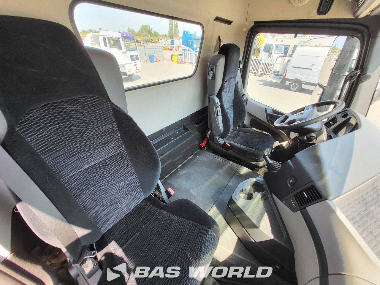 Other : Mercedes Antos 2542 camion à bras