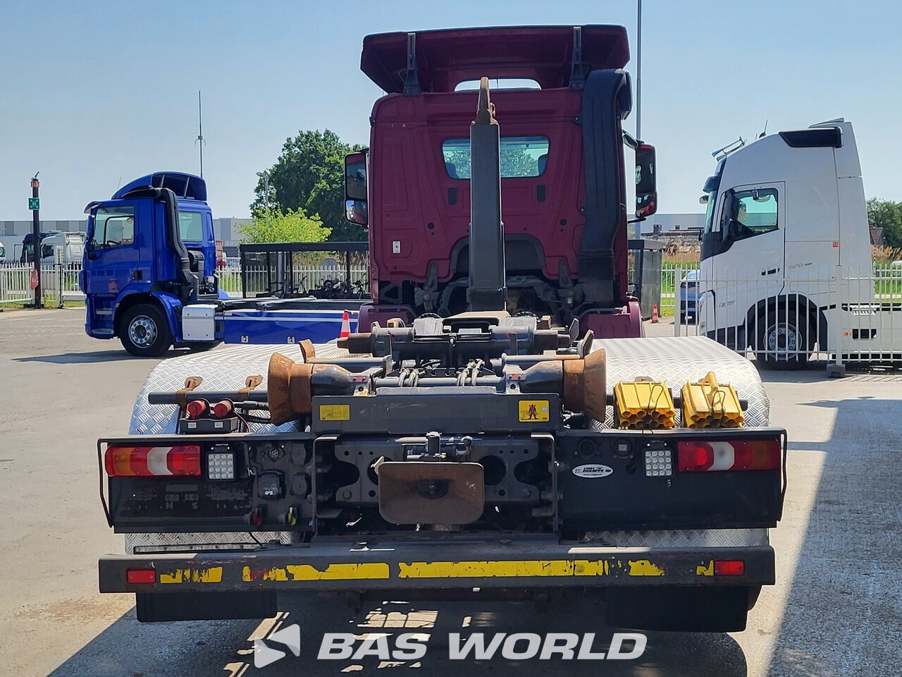 Other : Mercedes Antos 2542 camion à bras
