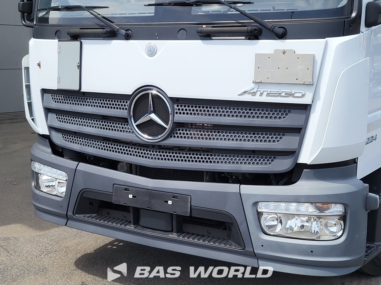 Other : Mercedes Atego 1224 Kapell