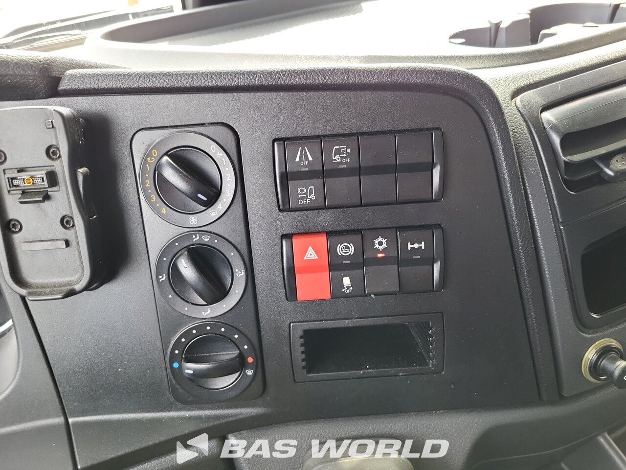 Other : Mercedes Atego 1224 Kapell