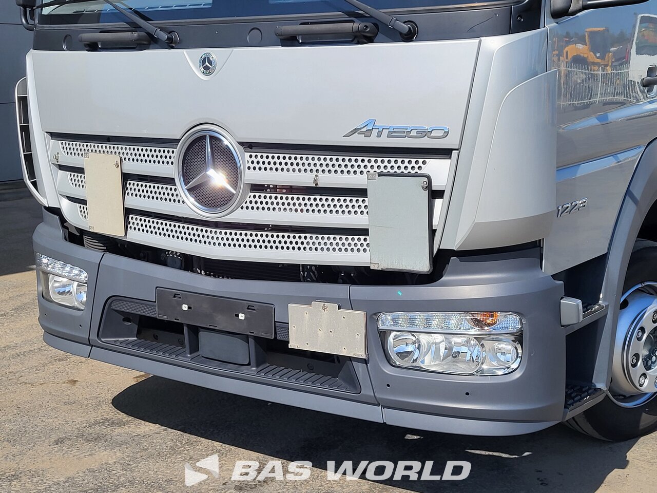 Other : Mercedes Atego 1223 Carrosseries fourgons