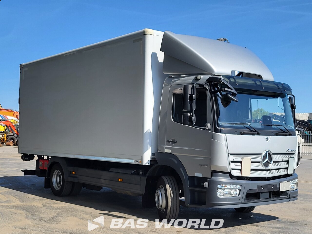 Other : Mercedes Atego 1223 Carrosseries fourgons