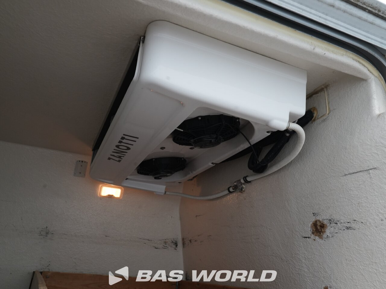 Other : Renault Master 135PK Geschlossener Kühlkoffer
