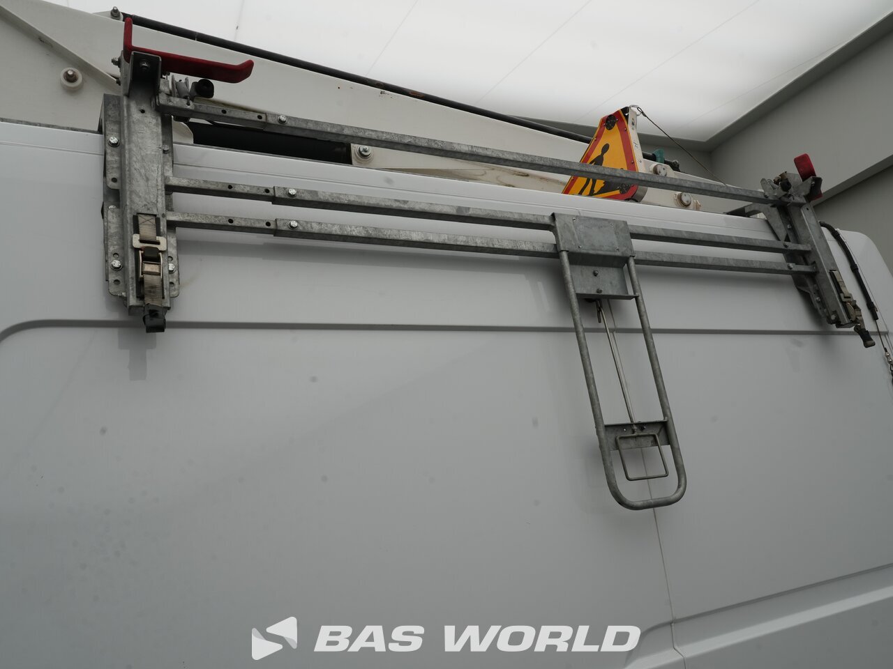 Other : Renault Master 145PK Hydraulisk arbetsplattform