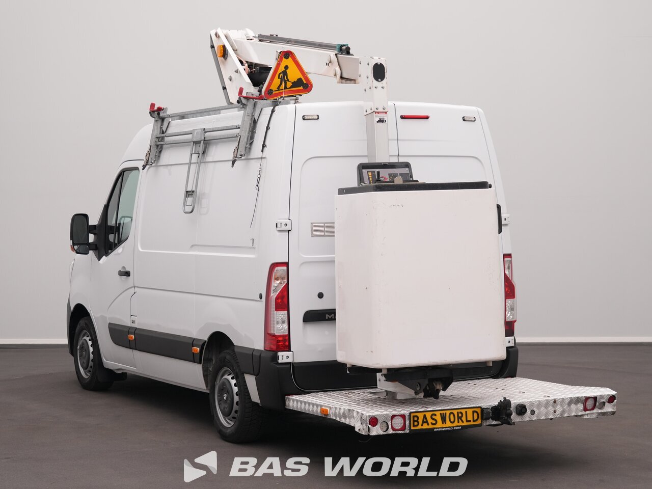 Other : Renault Master 145PK Hydraulisk arbetsplattform
