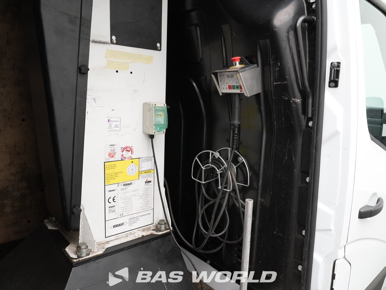 Other : Renault Master 145PK Hydraulisk arbetsplattform