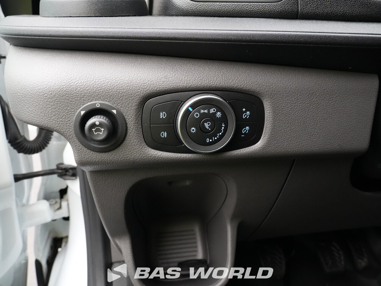 Other : Ford Transit 130pk Umpikorit rungot