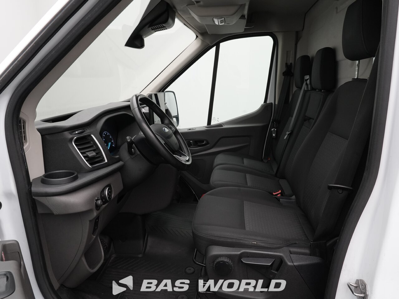 Other : Ford e-Transit 184pk Closed box van