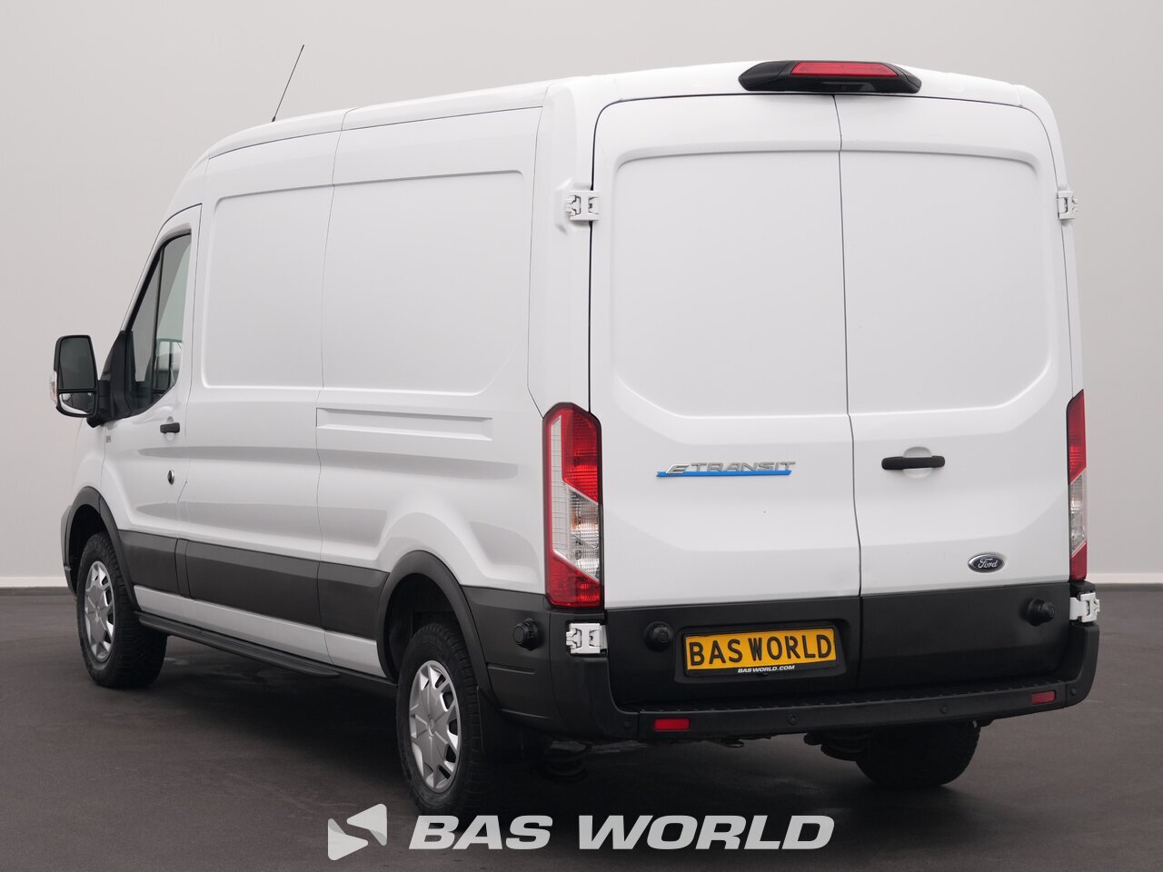 Other : Ford e-Transit 184pk Closed box van