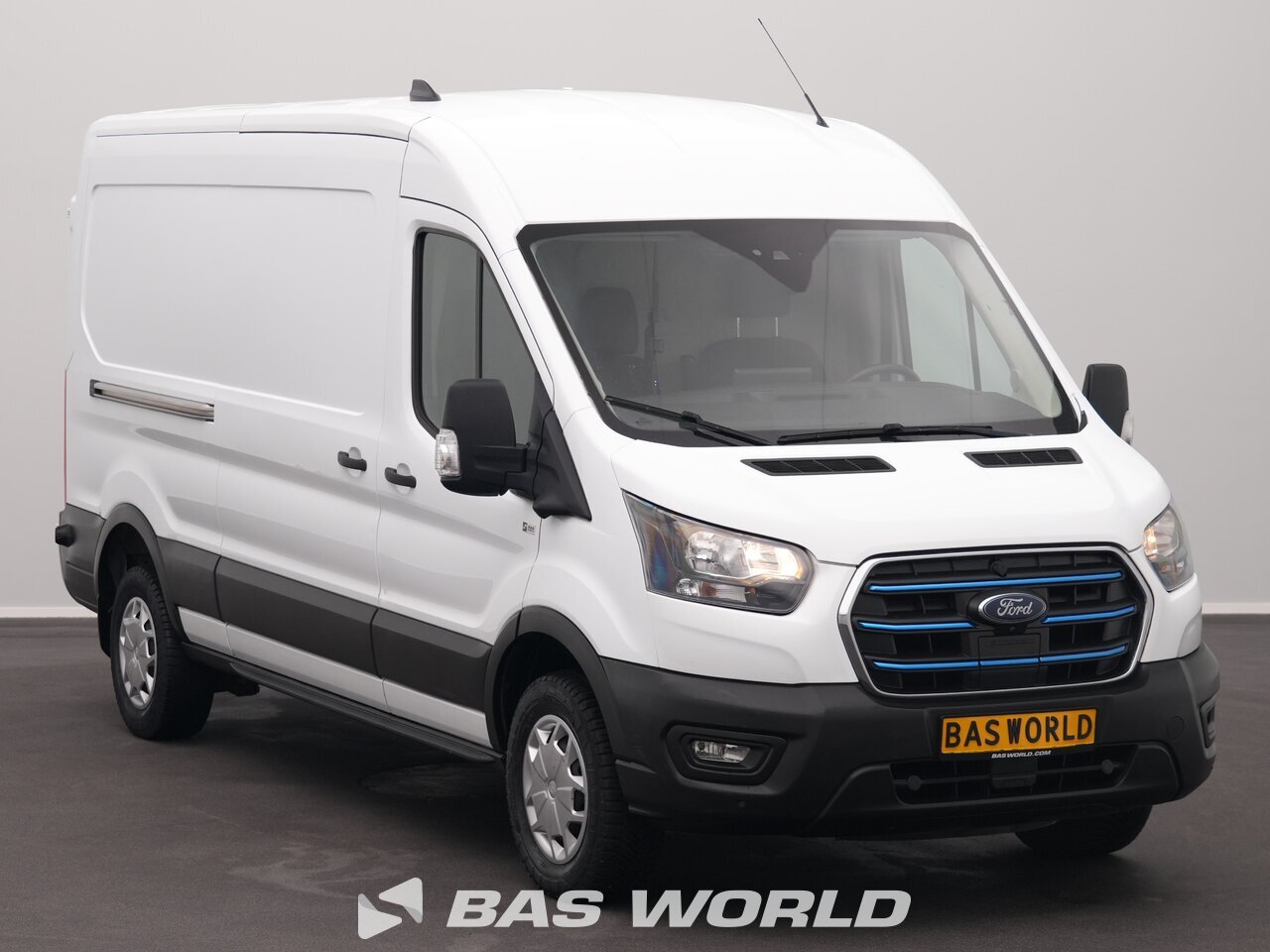 Other : Ford e-Transit 184pk Closed box van