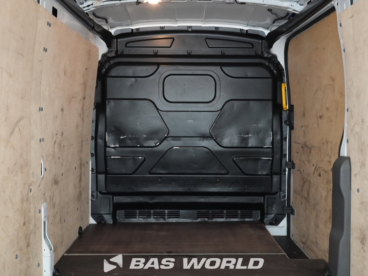 Other : Ford e-Transit 184pk Closed box van
