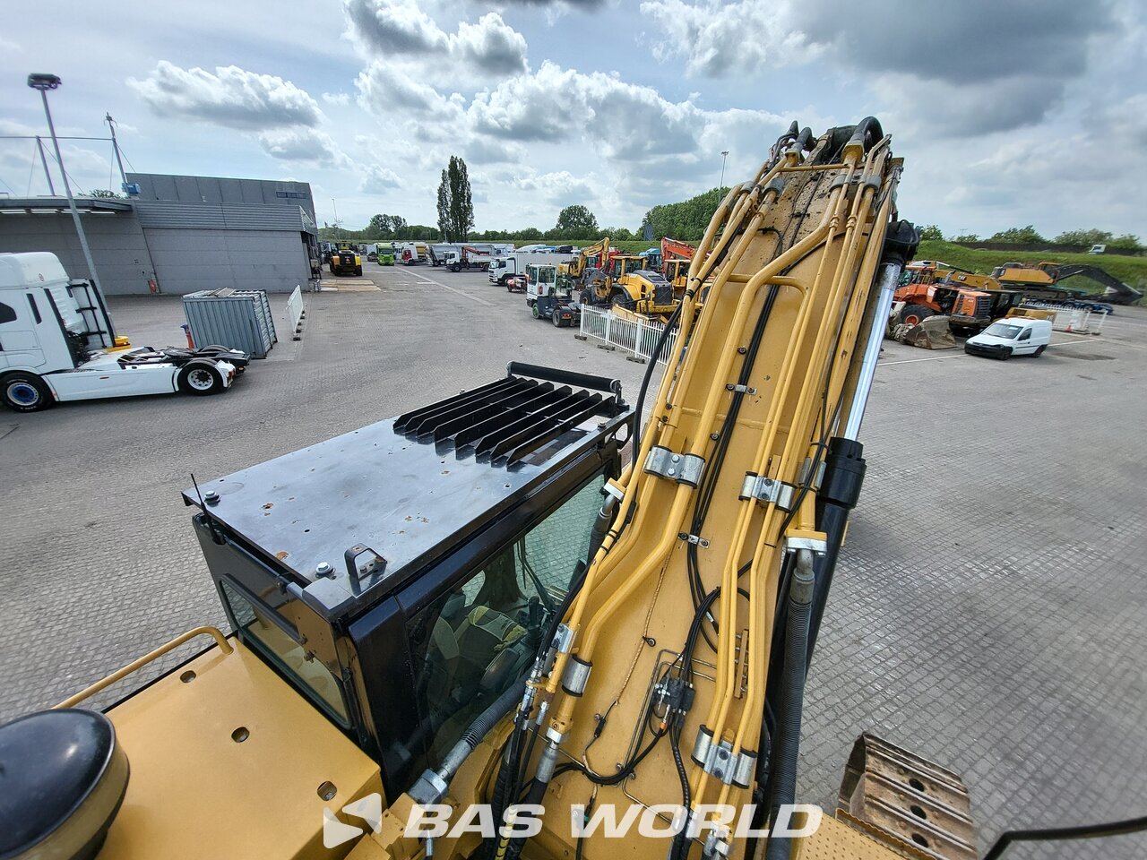 Other : Caterpillar 352 F гусеничный экскаватор