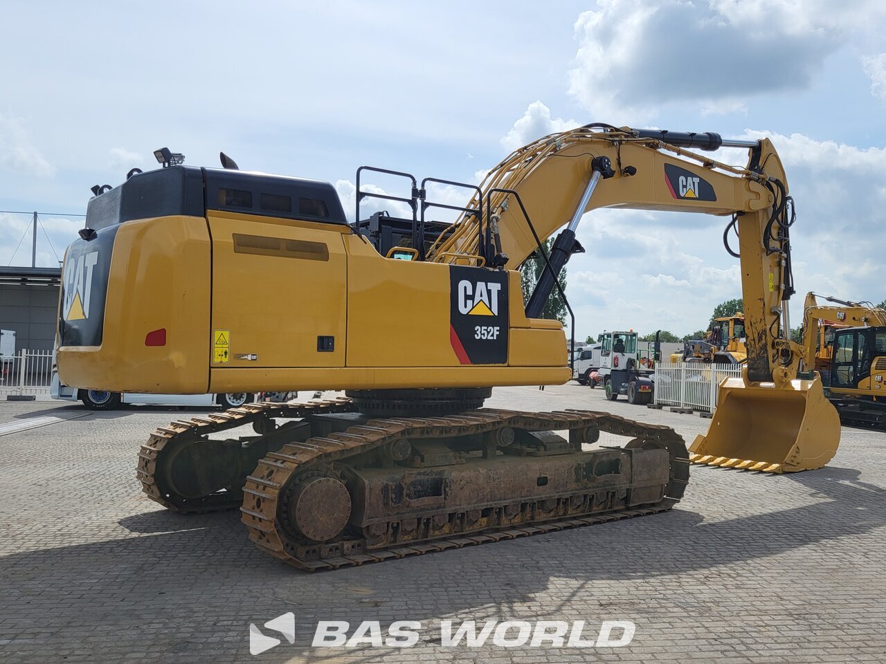 Other : Caterpillar 352 F гусеничный экскаватор