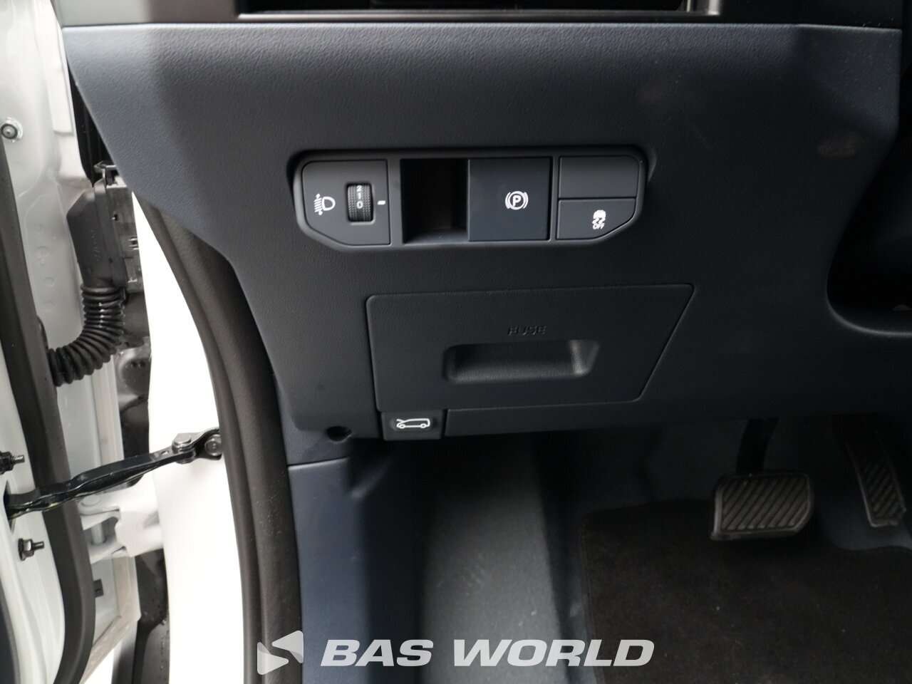 Other : KIA PV5 Duba închisă