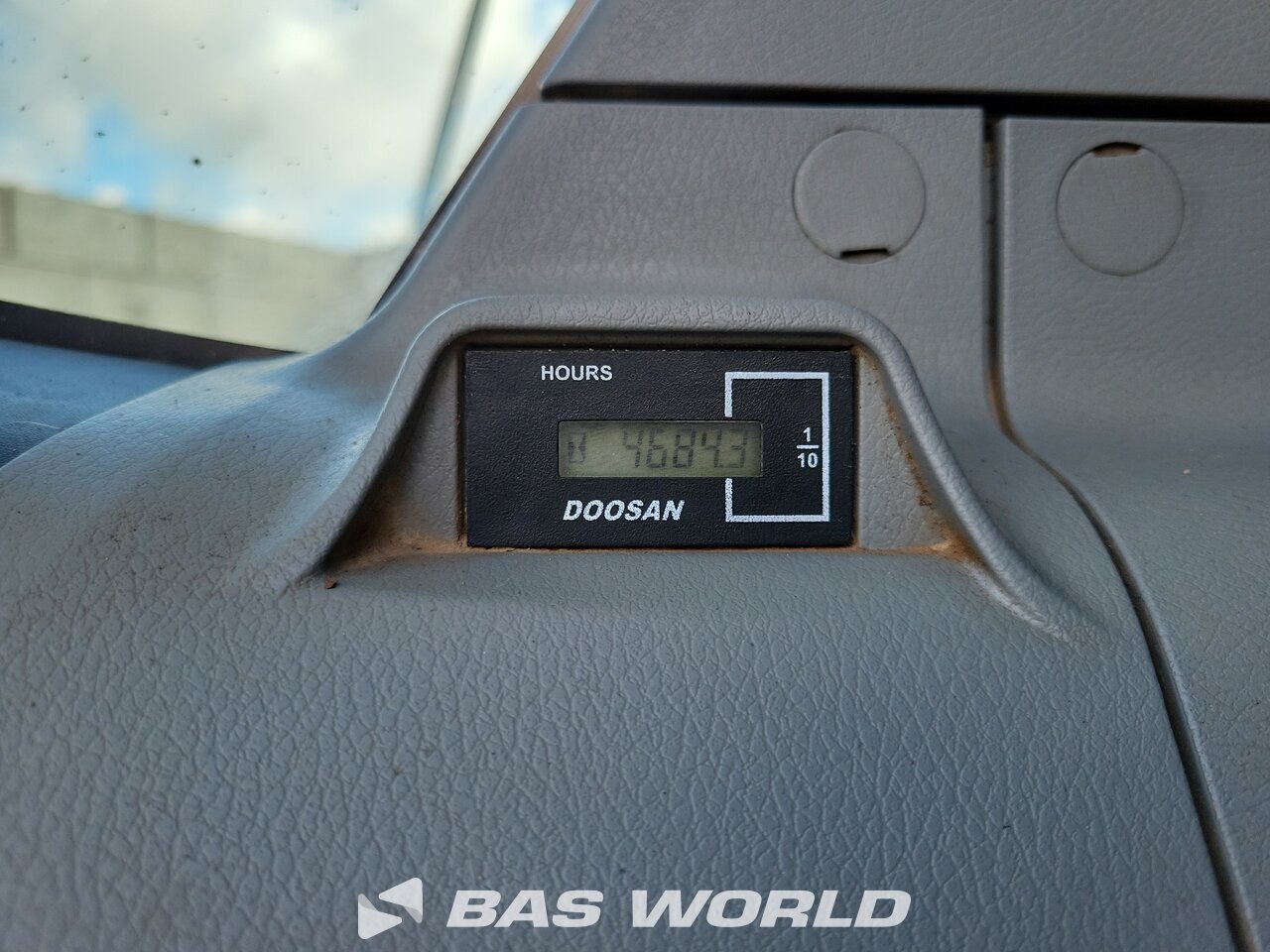 Other : Doosan DX140 LC-5 حفارة مجنزرة