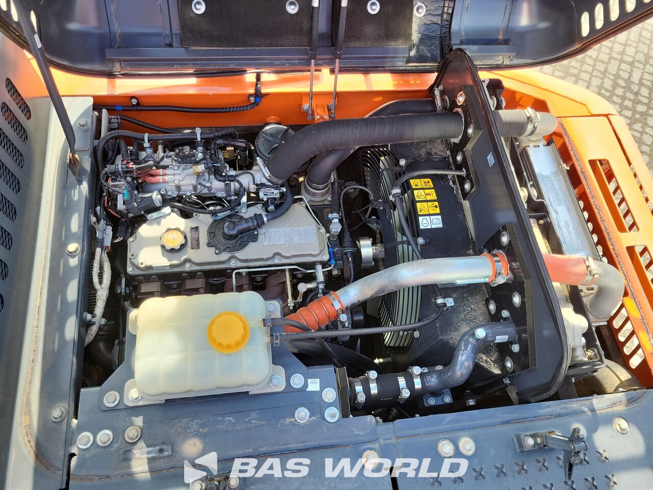 Other : Doosan DX140 LC-5 حفارة مجنزرة