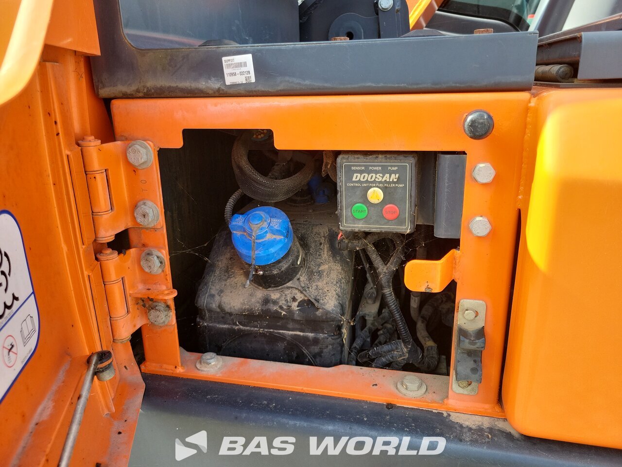 Other : Doosan DX140 LC-5 حفارة مجنزرة