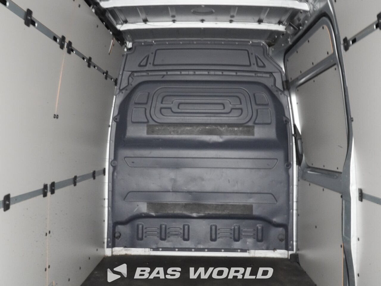 Other : Mercedes Sprinter 215 CDI Suljettu pakettiauto