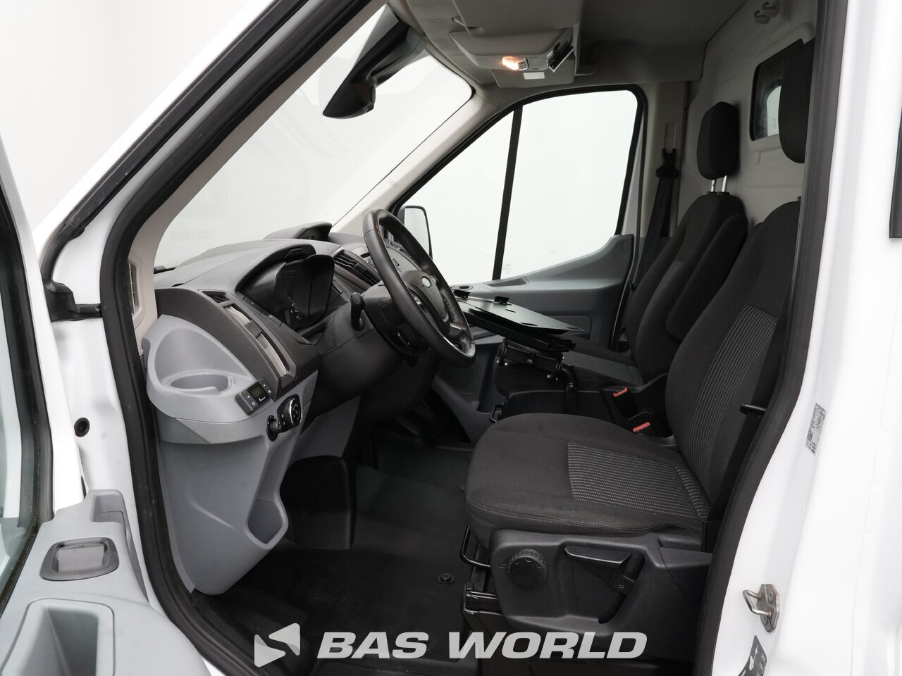 Other : Ford Transit 130pk Furgão