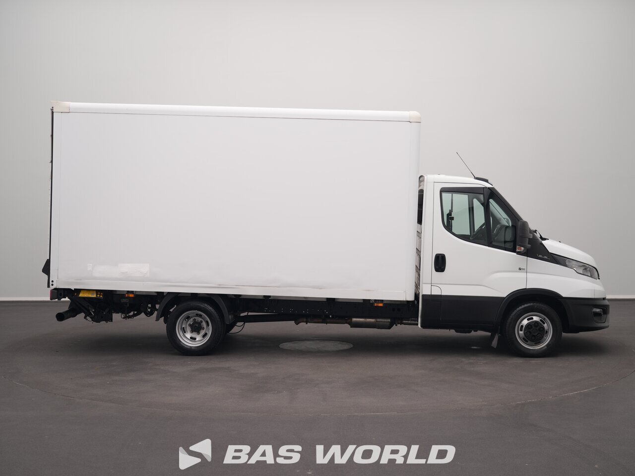 Other : Iveco Daily 35C16 Stängda lastbilskarosser