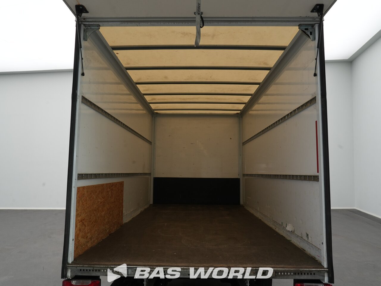 Other : Iveco Daily 35C16 Stängda lastbilskarosser