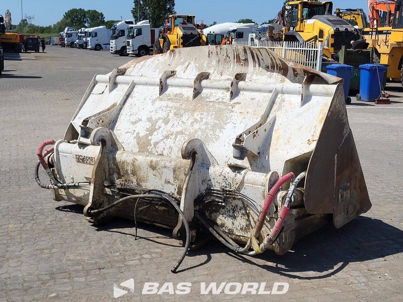 Other : Case 721 G Carregadoras de rodas