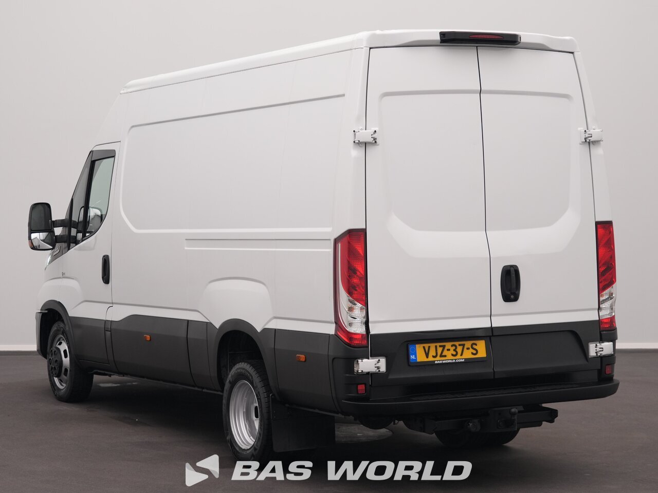 Other : Iveco Daily 35C18 Duba închisă