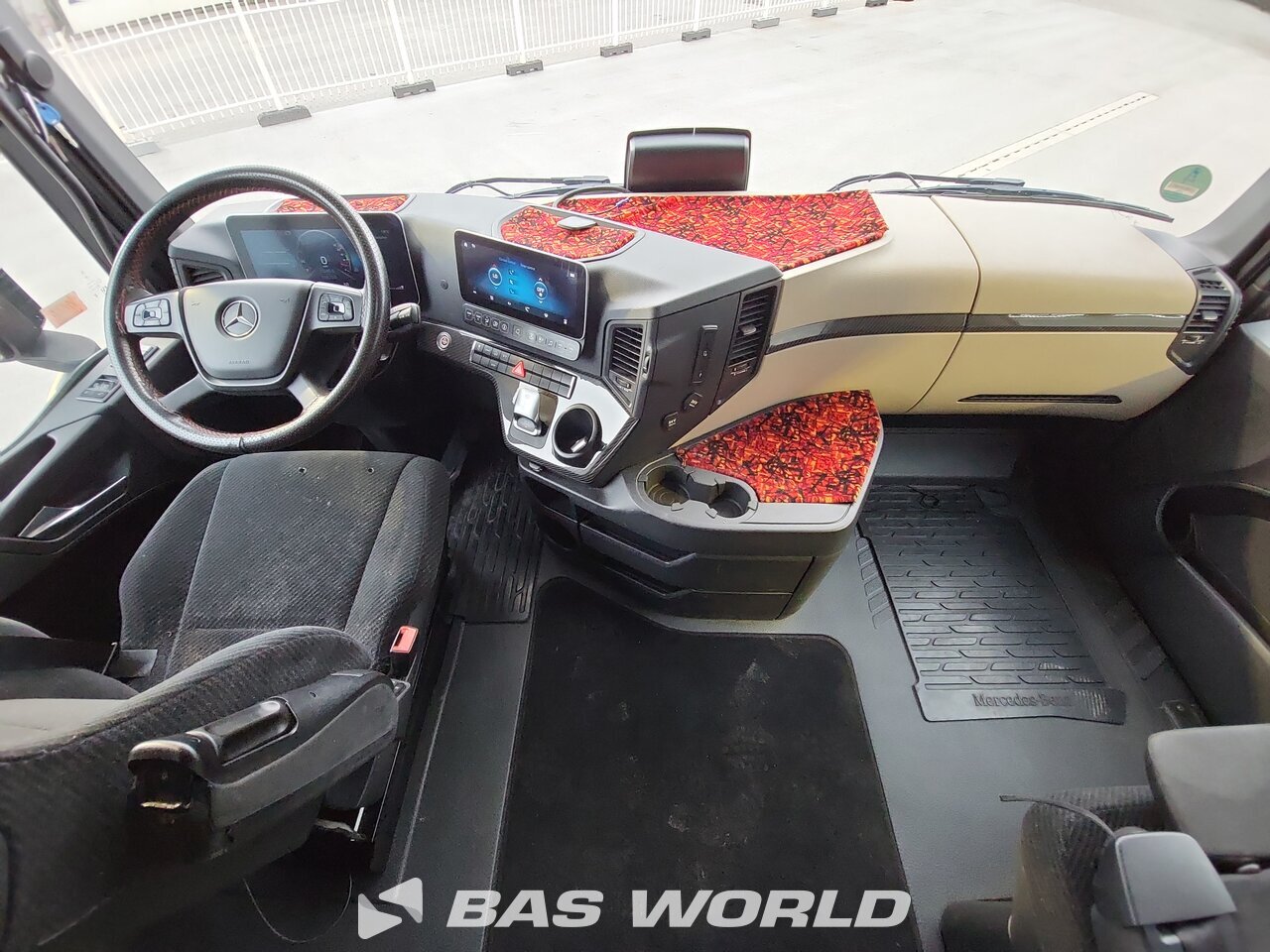 Other : Mercedes Actros L 1858 Vetopöytäauto