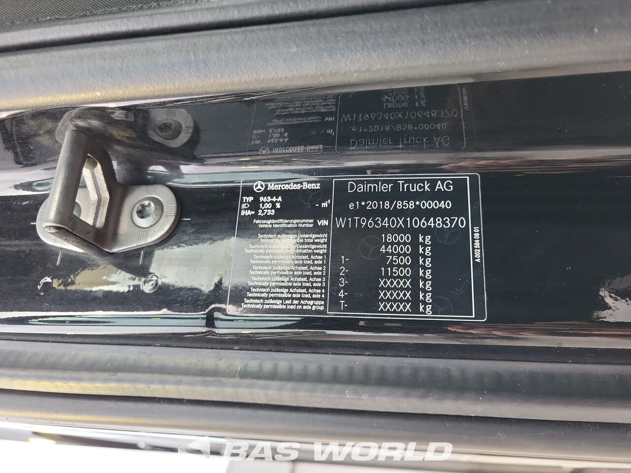 Other : Mercedes Actros L 1858 Vetopöytäauto