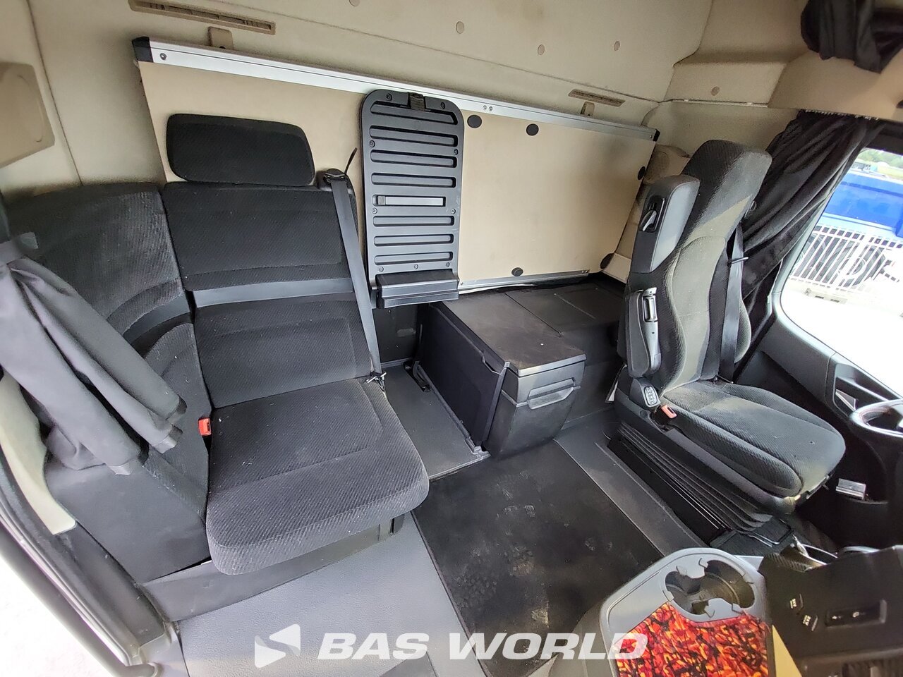 Other : Mercedes Actros L 1858 Vetopöytäauto