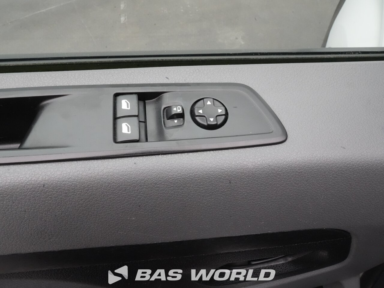Other : Opel Vivaro 177PK Closed box van