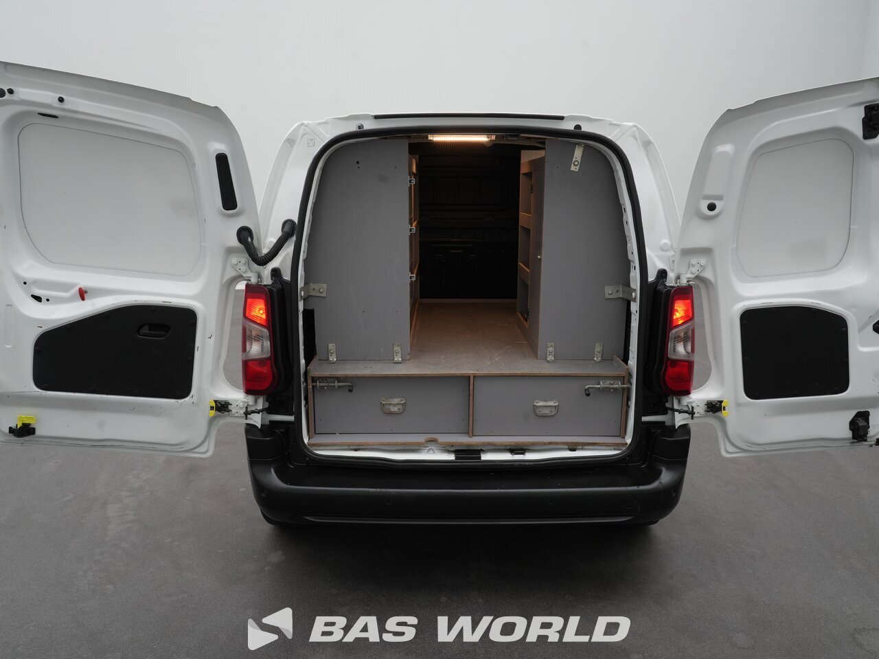Other : Citroën Berlingo 130pk Furgoneta cerrada