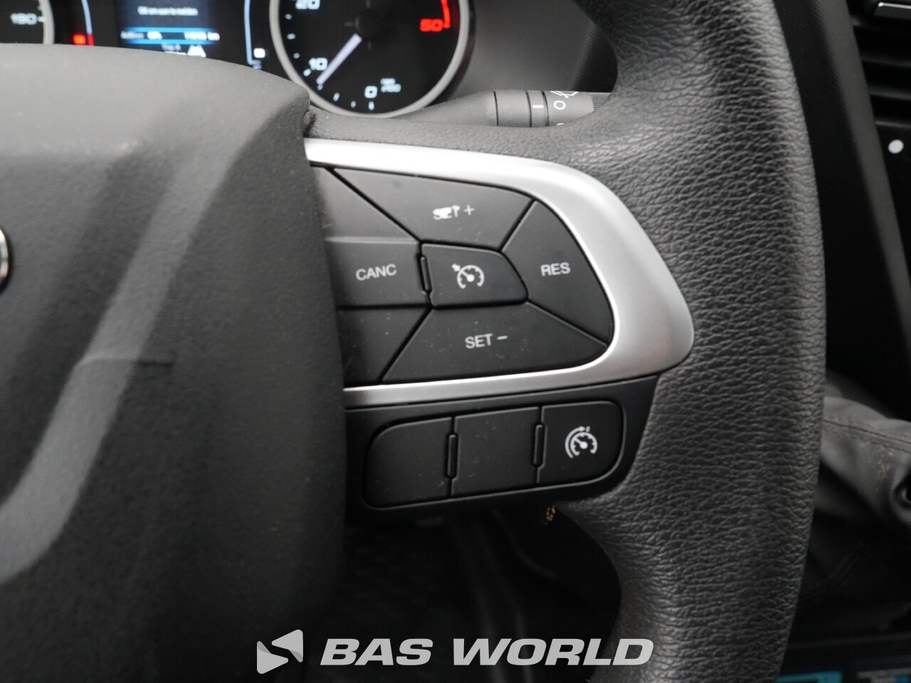 Other : Iveco Daily 72C21 شاحنة مبردة مغلقة