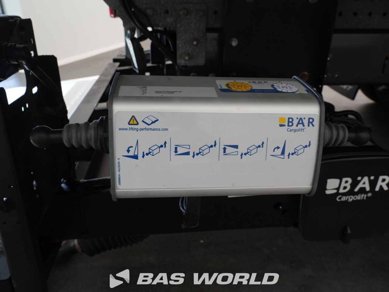 Other : Iveco Daily 72C21 شاحنة مبردة مغلقة