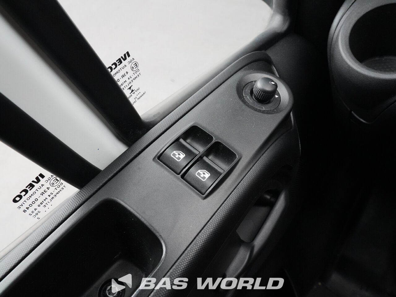Other : Iveco Daily 72C21 شاحنة مبردة مغلقة