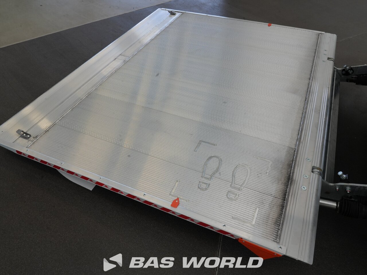 Other : Maxus eDeliver 9 Box body