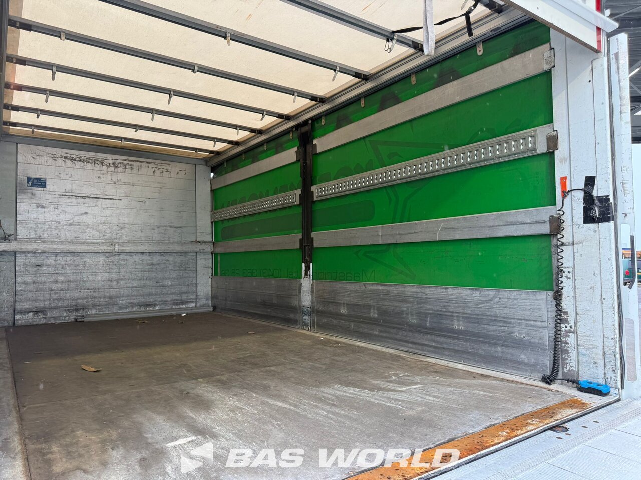 Other : Iveco Eurocargo 75E160 Camión lona corredera