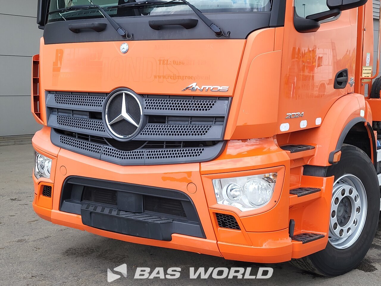 Other : Mercedes Antos 2024 لودر ناقل