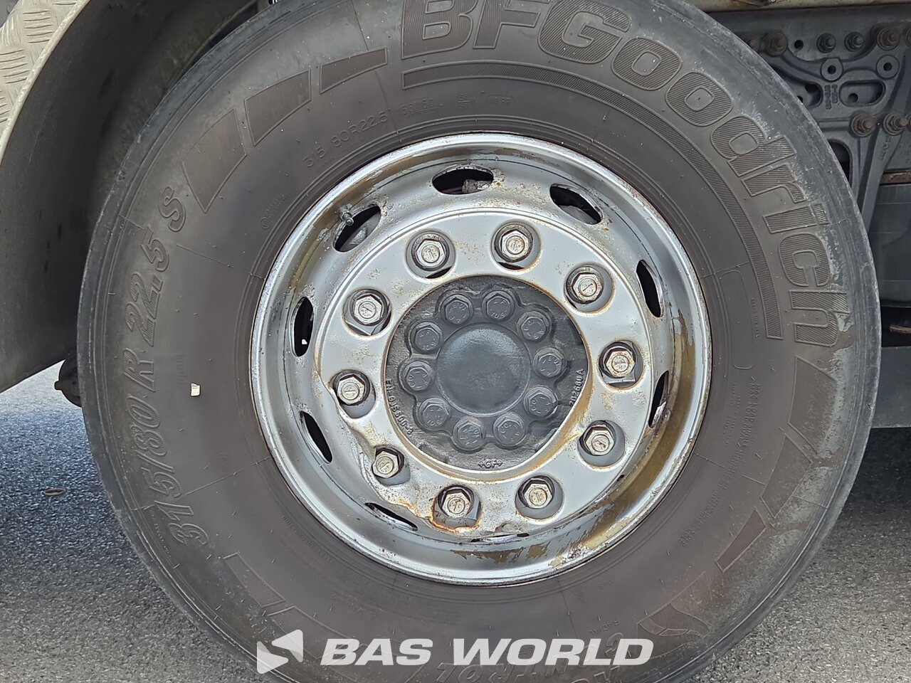 Trailer Coupling : Mercedes Actros 2533 Liftdumper