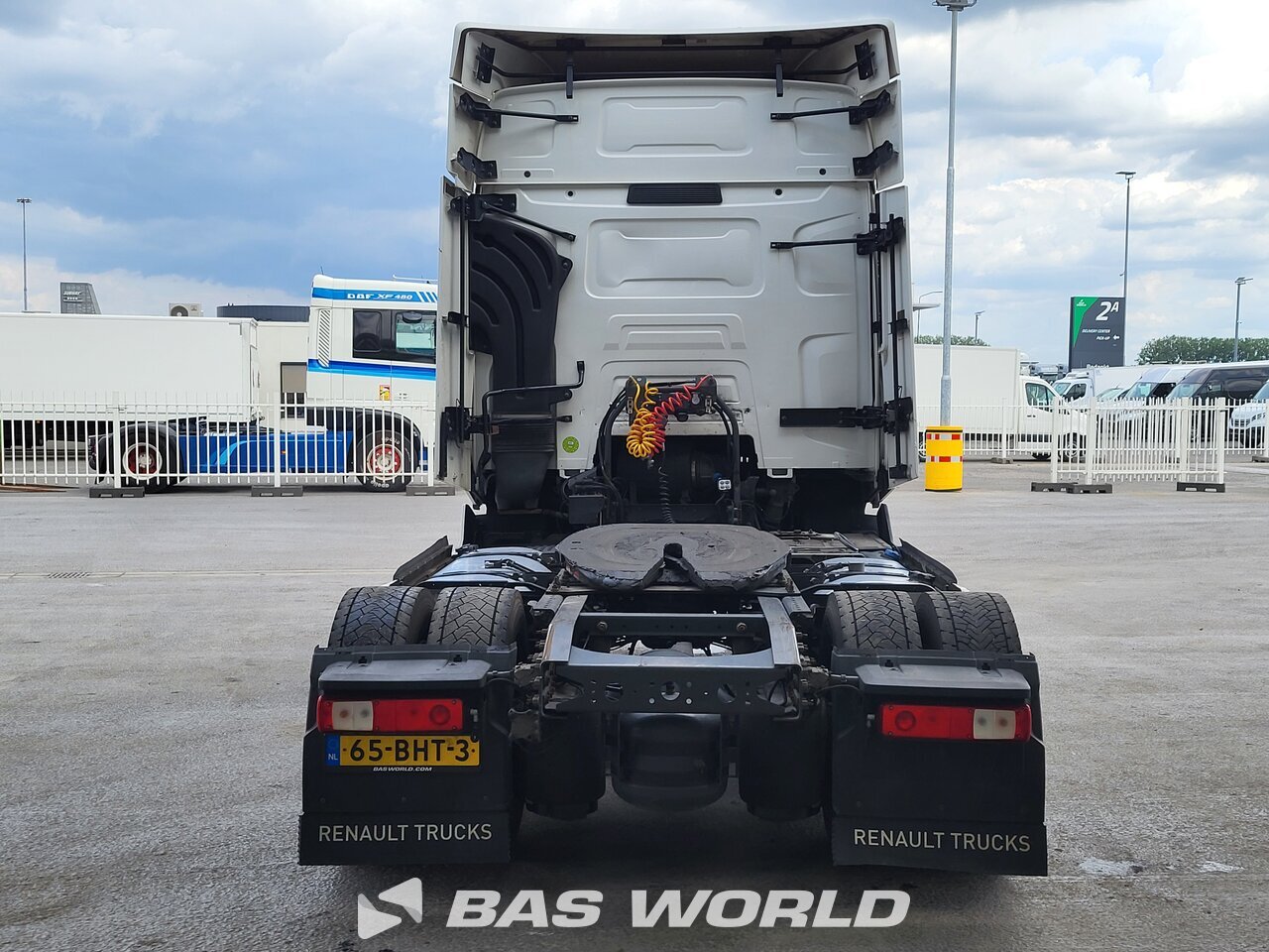 Other : Renault T 460 tegljač