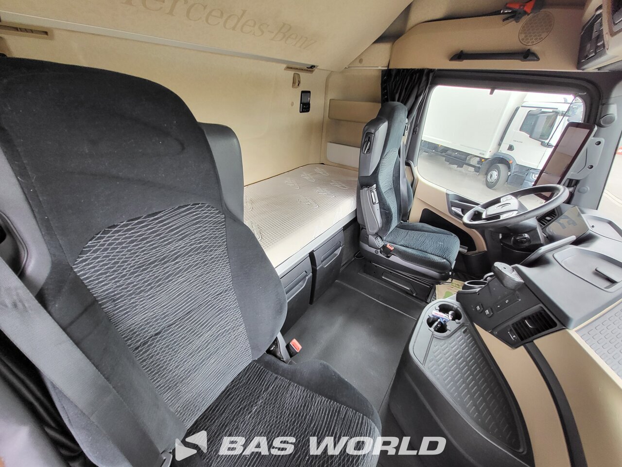 Other : Mercedes Actros 1846 Tractor