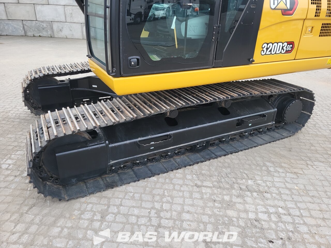 Other : Caterpillar 320 D3 GC حفارة مجنزرة