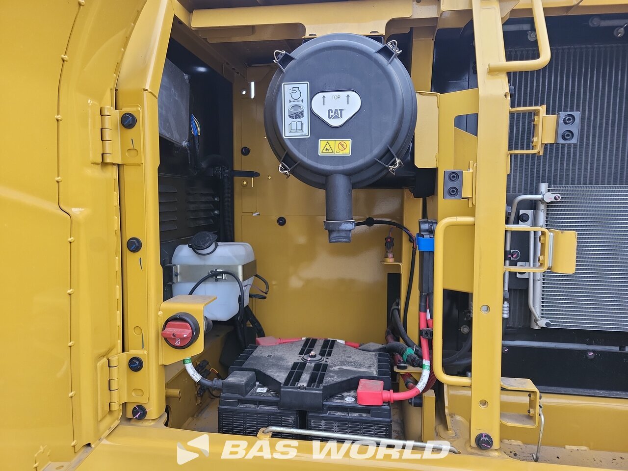Other : Caterpillar 320 D3 GC حفارة مجنزرة