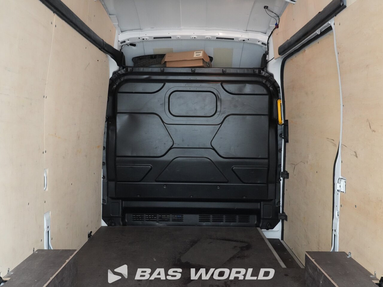 Other : Ford e-Transit 184pk Furgonetka
