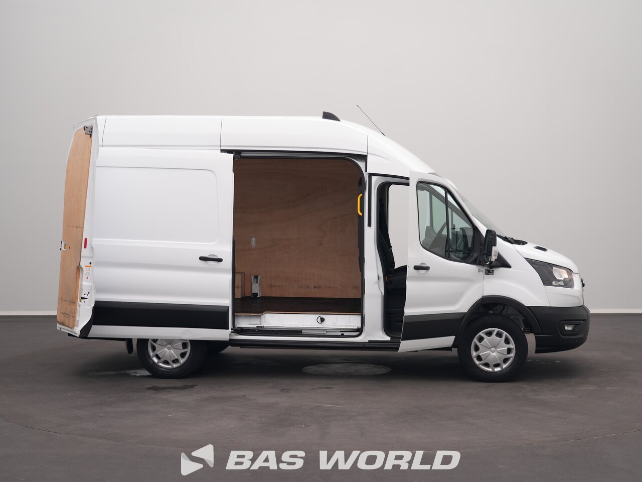 Other : Ford e-Transit 184pk Closed box van